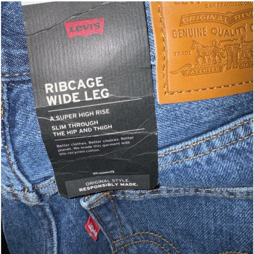NWT Levis/Urban Outfitters Wide Leg Rib Cage women's jeans size 24 - Picture 6 of 6